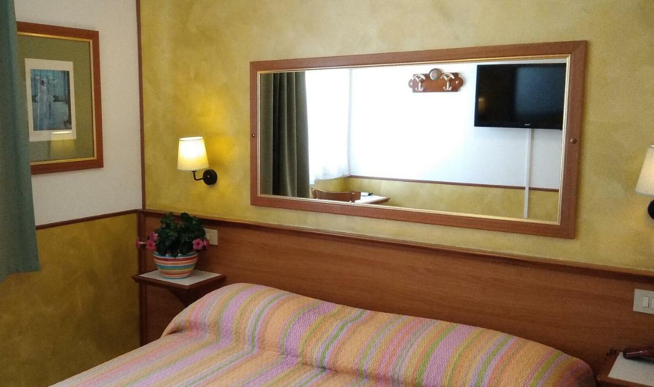 Villa Romana Lignano Sabbiadoro Dış mekan fotoğraf